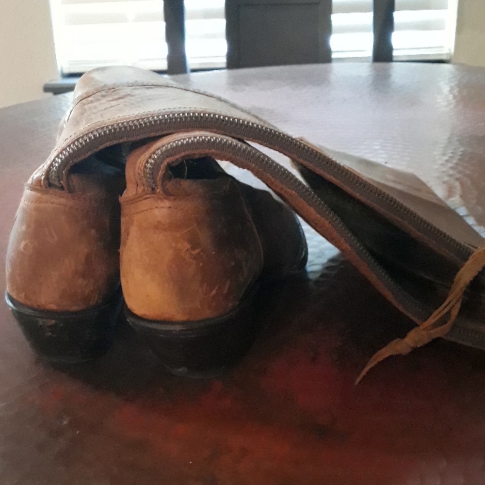 Boots - Picture 6 of 8
